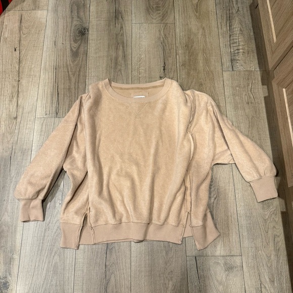 American Eagle Outfitters Tan Crew Huggable Sweater Women’s Medium Oversized - Picture 1 of 3
